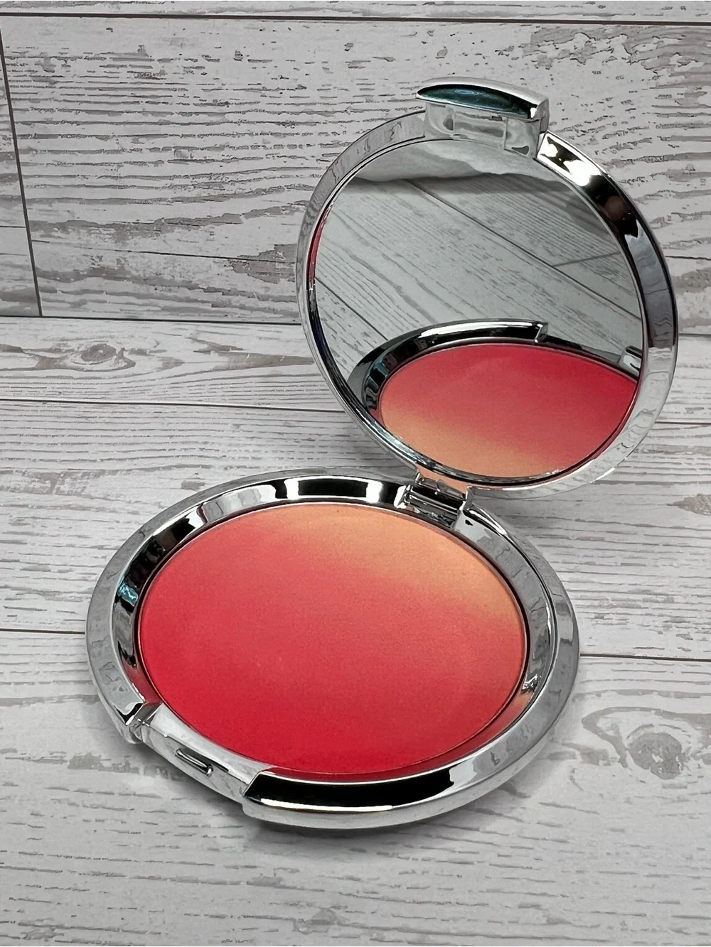 it cosmetics CC+ Radiance Ombré Blush — Coral, Full-size